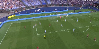 FB体育登录入口-半场：国米2-0拉齐奥，劳塔罗传射建功，苏契奇远射破门